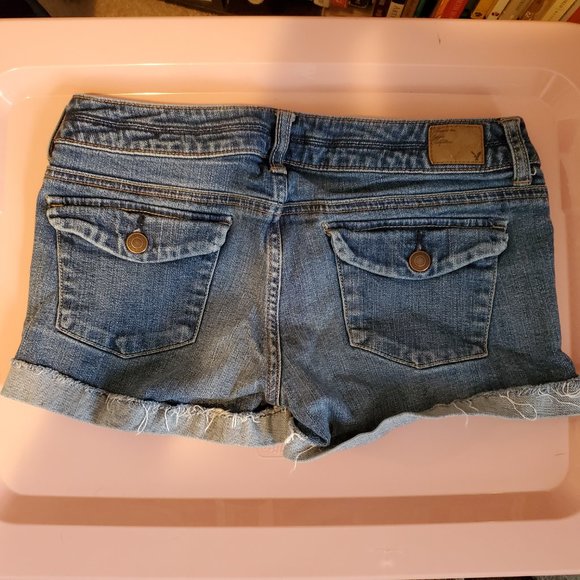 American Eagle Denim Shorts - Picture 3 of 3